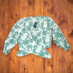 NWT Abercrombie & Fitch Women's M Tie Front‎ Floral Crop Top 3/4 Sleeve